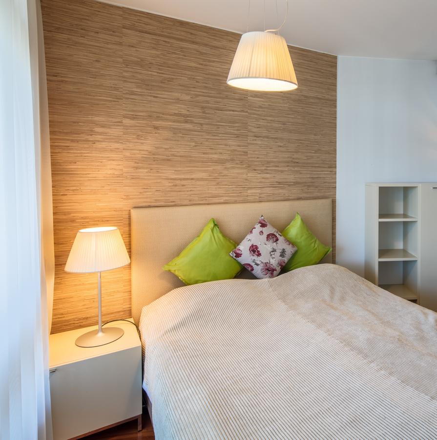 City Center Park View Studio With Sauna And Balcony Appartement