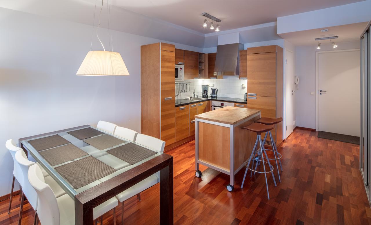 City Center Park View Studio With Sauna And Balcony Appartement *